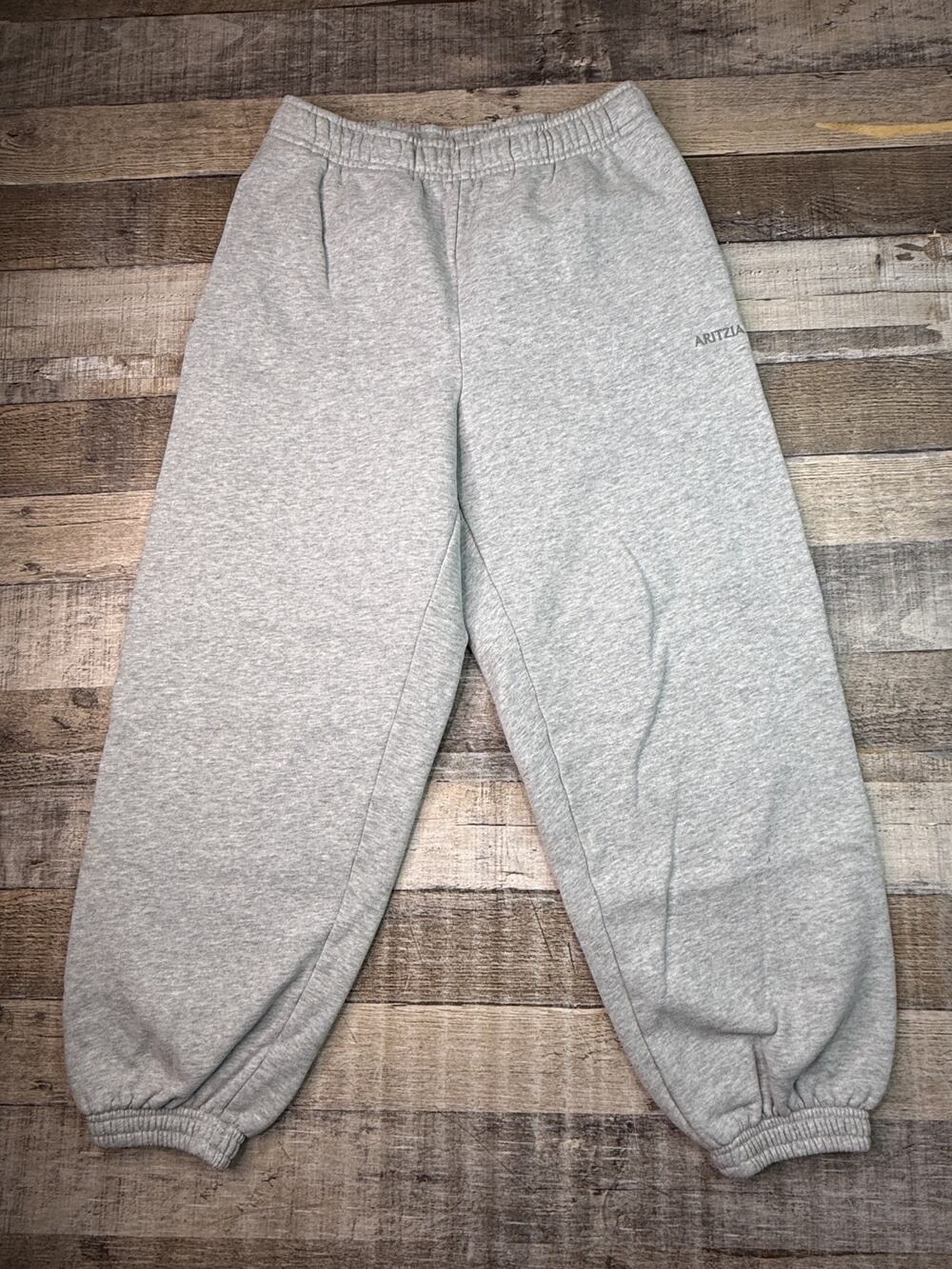 Aritzia Sweatpants Women’s Cozy Sweatfleece Mega Fit Joggers Size S Gray Baggy